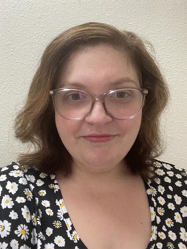 Headshot of Sara