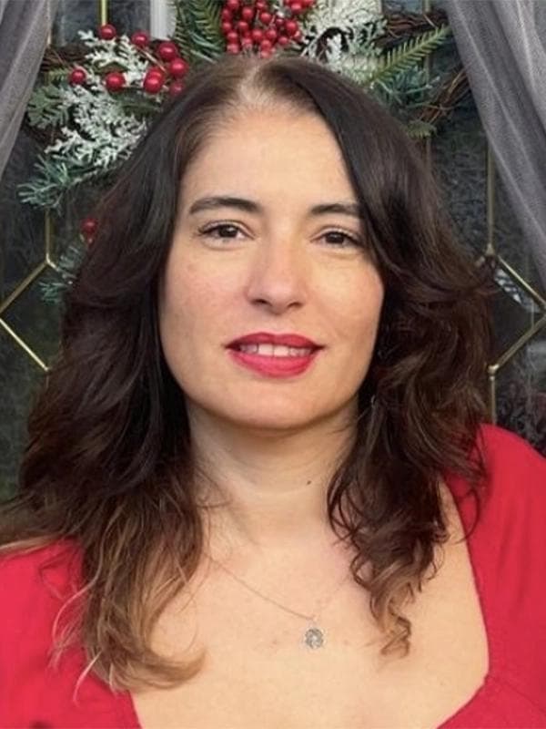Headshot of Graciela